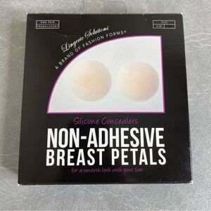 Fashion Forms Non-Adhesive Silicone Breast Concealer Petals